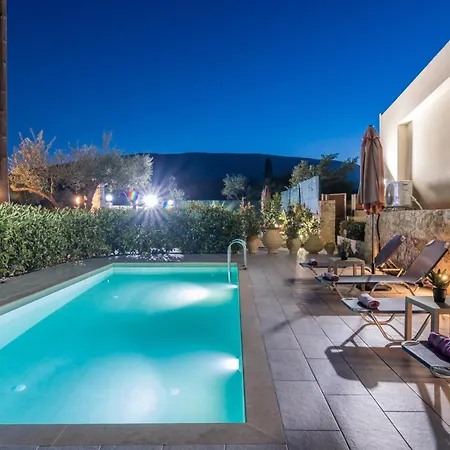 Milk And Honey Apartament Romírion