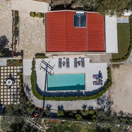 Apartament Milk And Honey Romírion