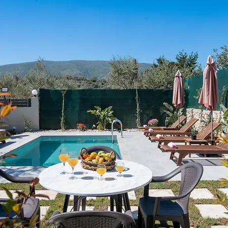 Apartament Milk And Honey Romírion