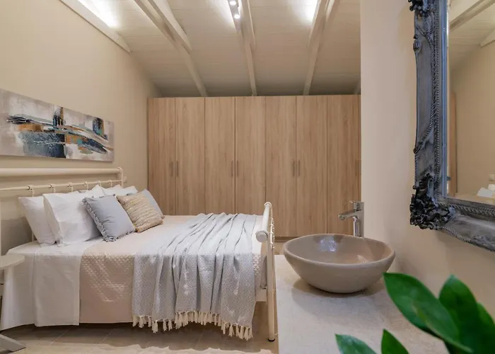 Апартаменты Milk And Honey